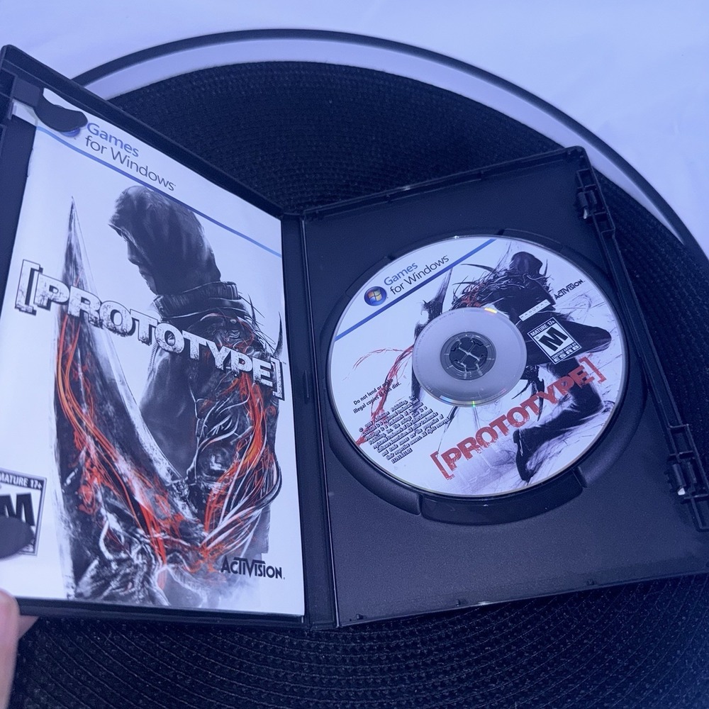 Prototype (PC DVD, 2009) Activision - Complete In Box - Picture 3 of 5
